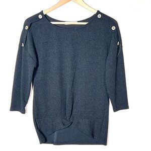 Hanger 55 black 3/4 sleeve knit top with button accents size small S B192